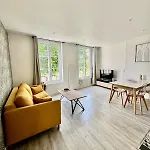 Апартаменты Lumineux Avec Vue Sur Les Clochers *