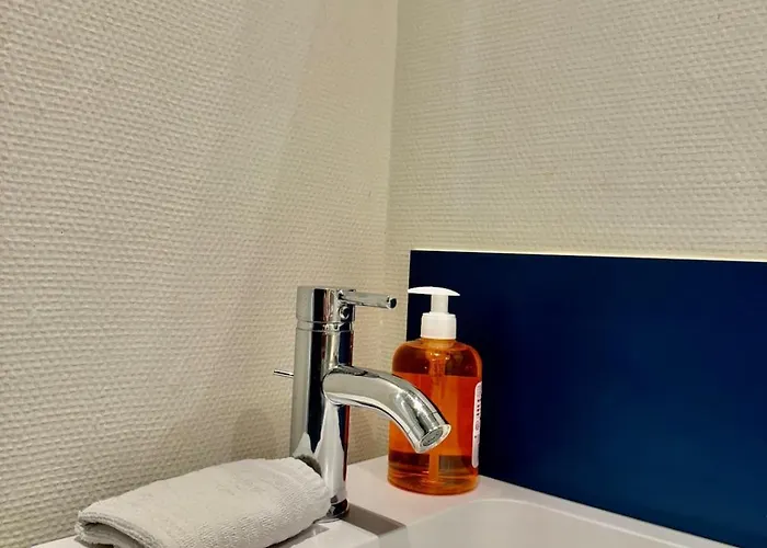 Lumineux Avec Vue Sur Les Clochers 公寓