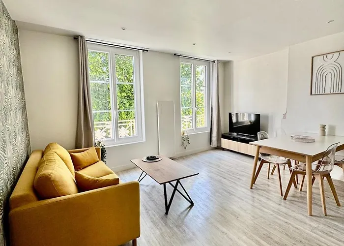 公寓 Lumineux Avec Vue Sur Les Clochers *